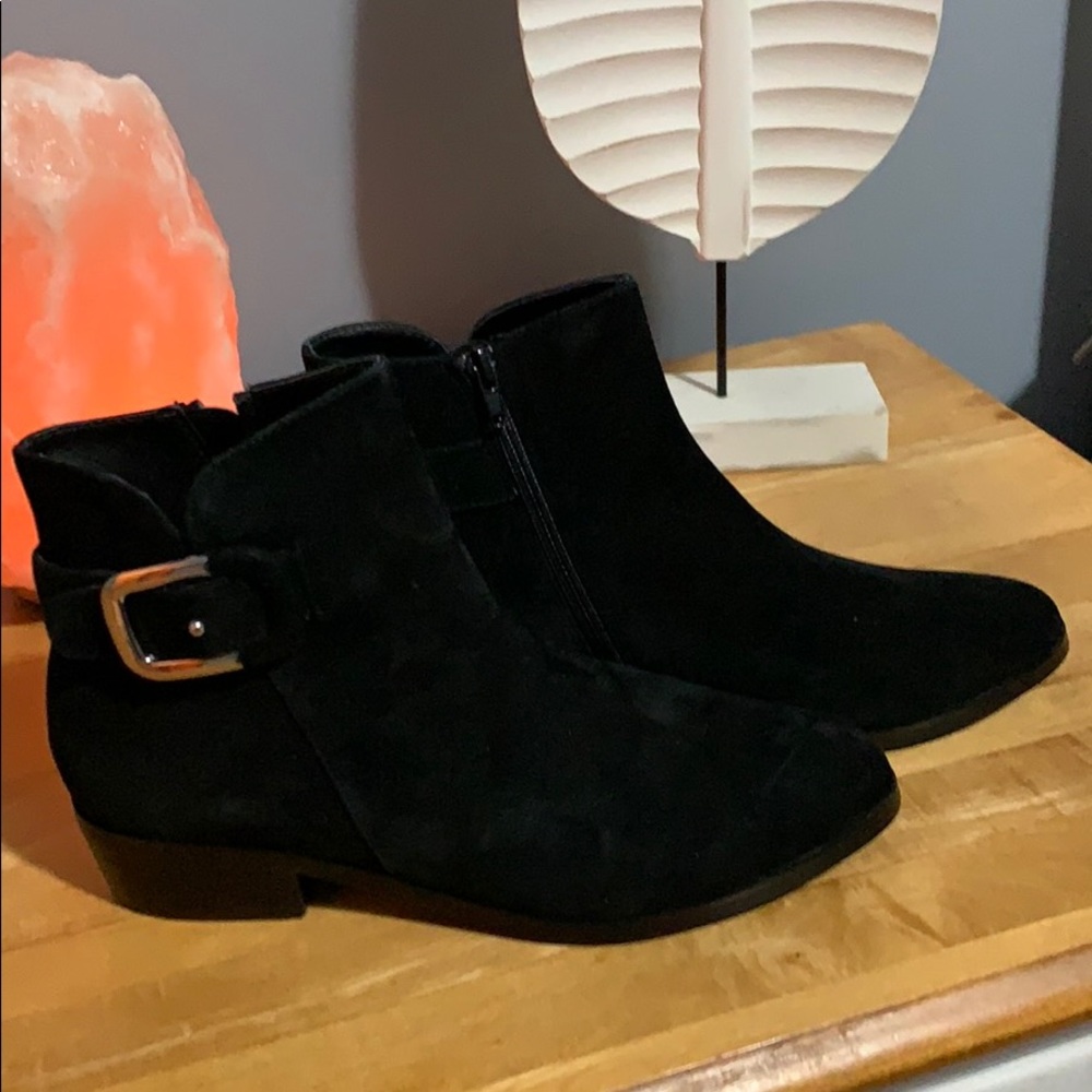 New Catherine Malandrino booties